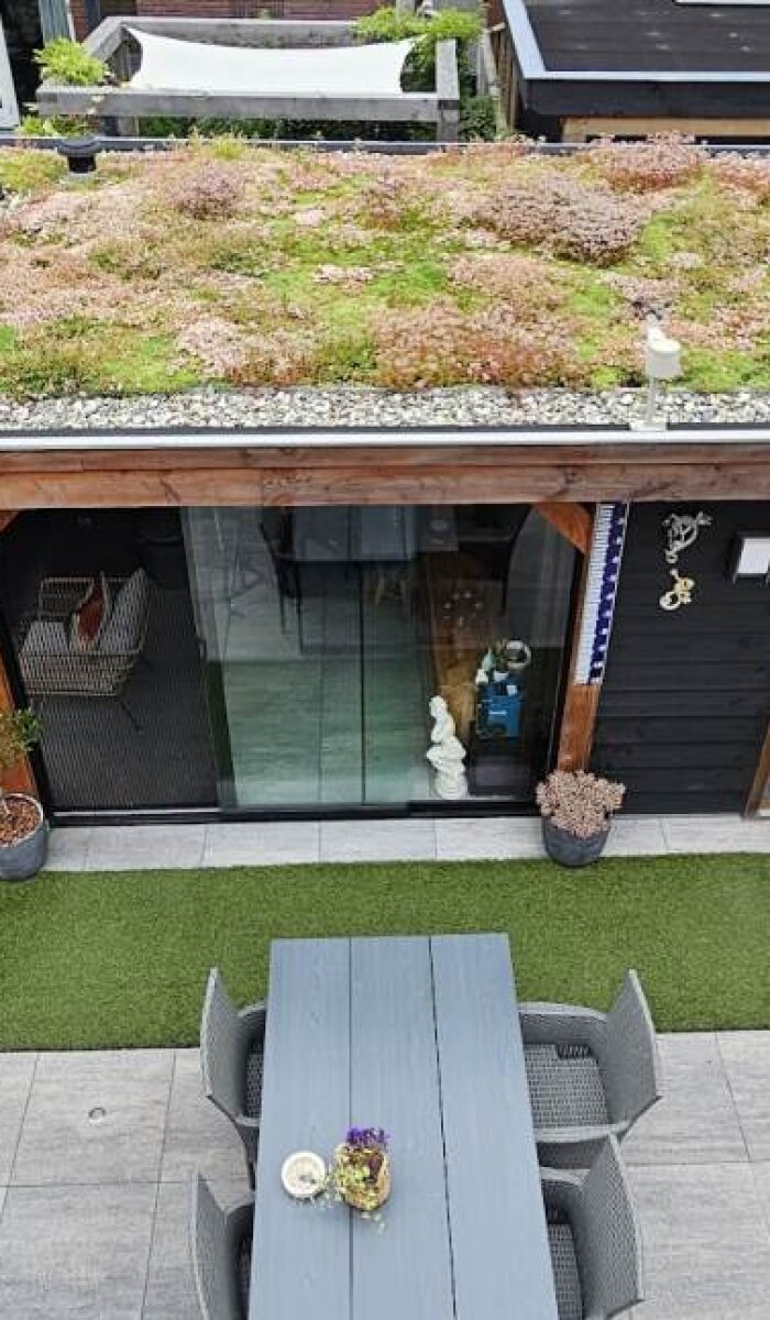 Sedumdak op tuinkamer