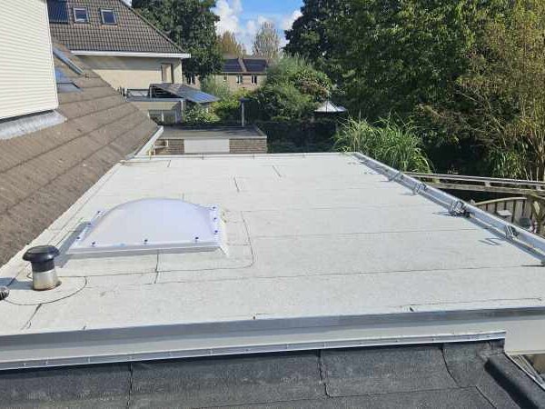 Hoogwaardige witte dakbedekking - foto 6