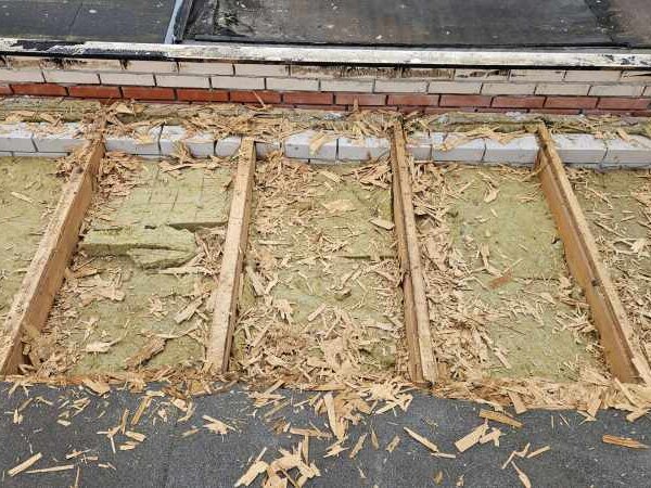 Renovatie van een dakbeschot en vervangen van boeidelen - foto 3