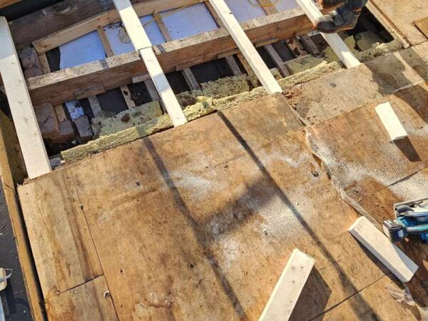 Renovatie van een dakbeschot en vervangen van boeidelen - foto 7